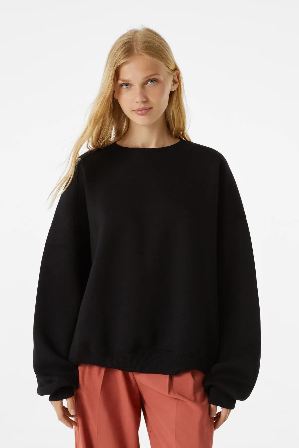 Siyah Bisiklet Yaka Oversize Sweatshirt