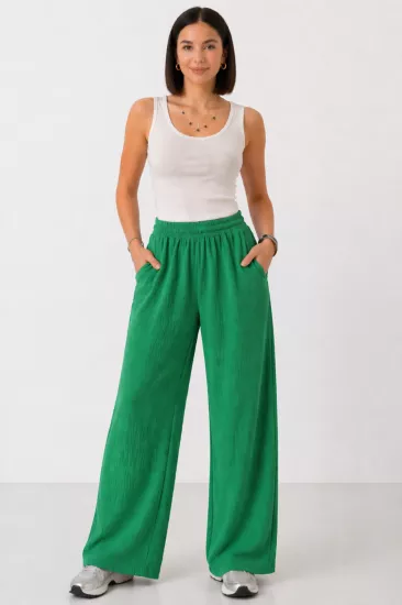 Kadın Yeşil Beli Lastikli Cepli Bol Paça Mevsimlik Pantolon