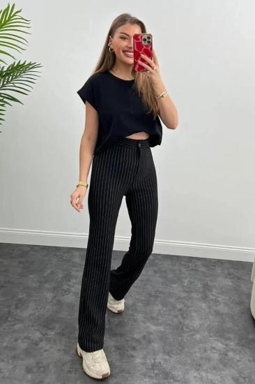 siyah çizgili
